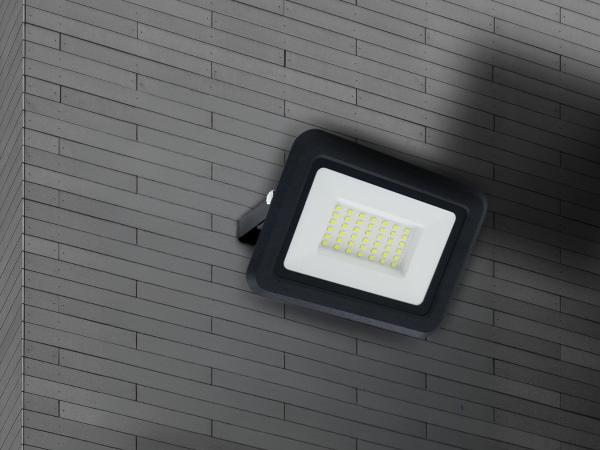 LED reflektor 30W / 4000K - LF0023