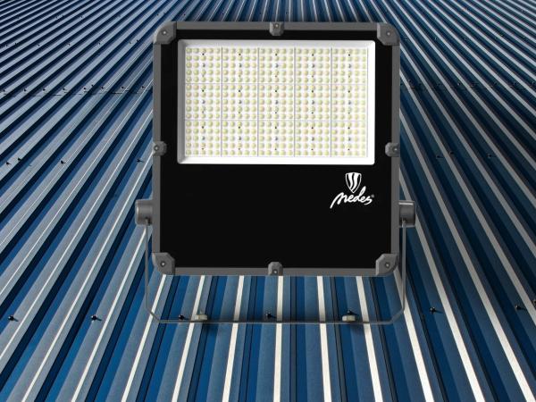 LED reflektorok PROFI Plus 200W / 5000K / BK - LF4027N