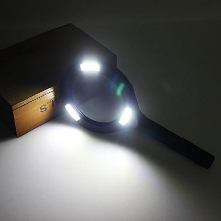Nagyító 5xZOOM LED - fénnyel - LM102